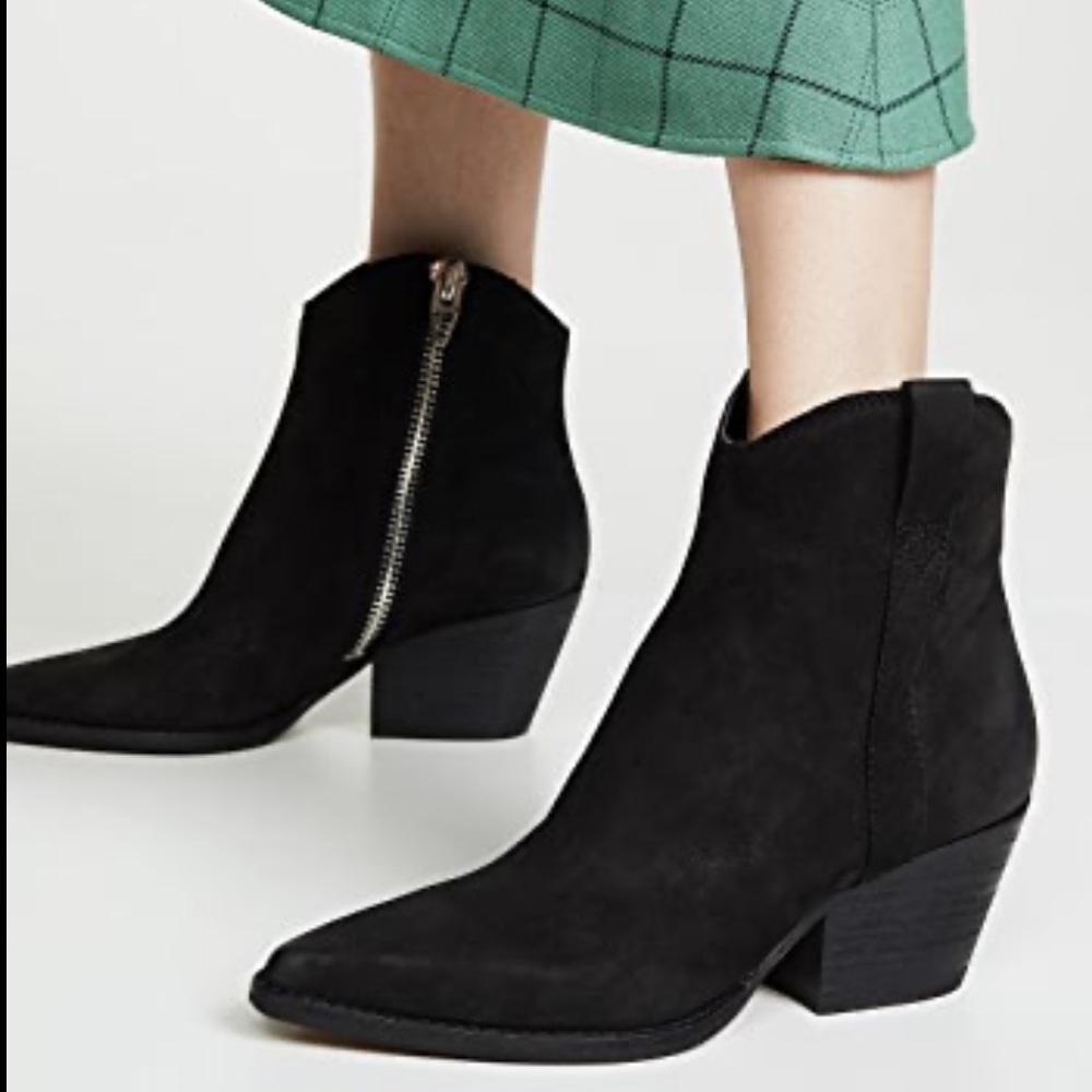 DOLCE VITA SERRA WESTERN STYLE BOOTS IN BLACK SUEDE, SIZE 8